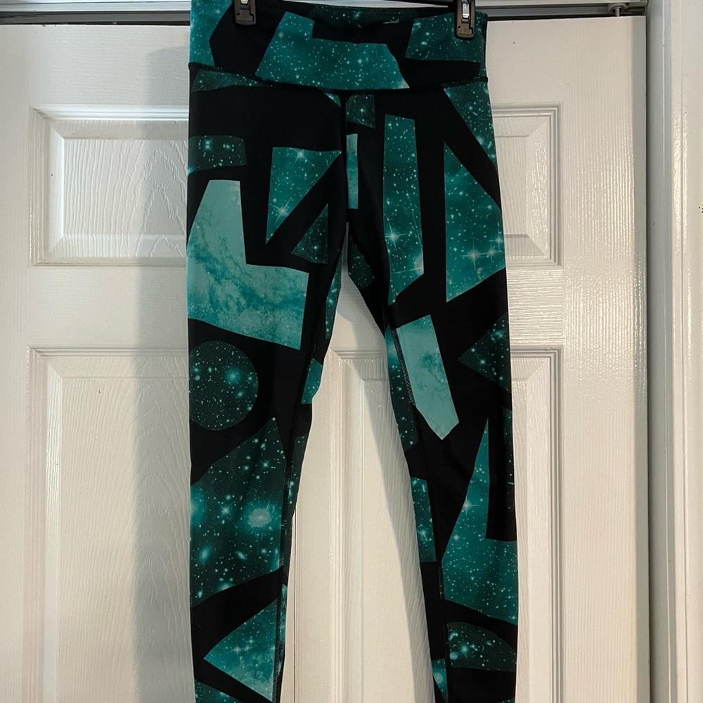 ALO leggings